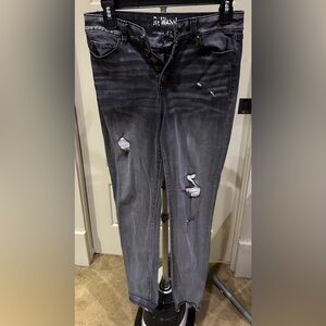 3/$30 Rewash black Distressed Jeans Size 6/28